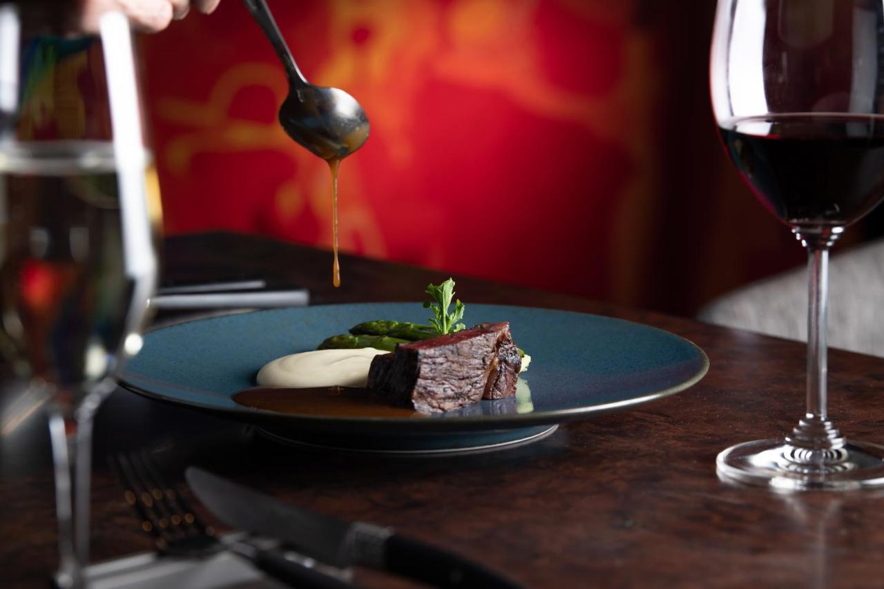 Hyatt Centric Канадзава Екстер'єр фото A chocolate dessert