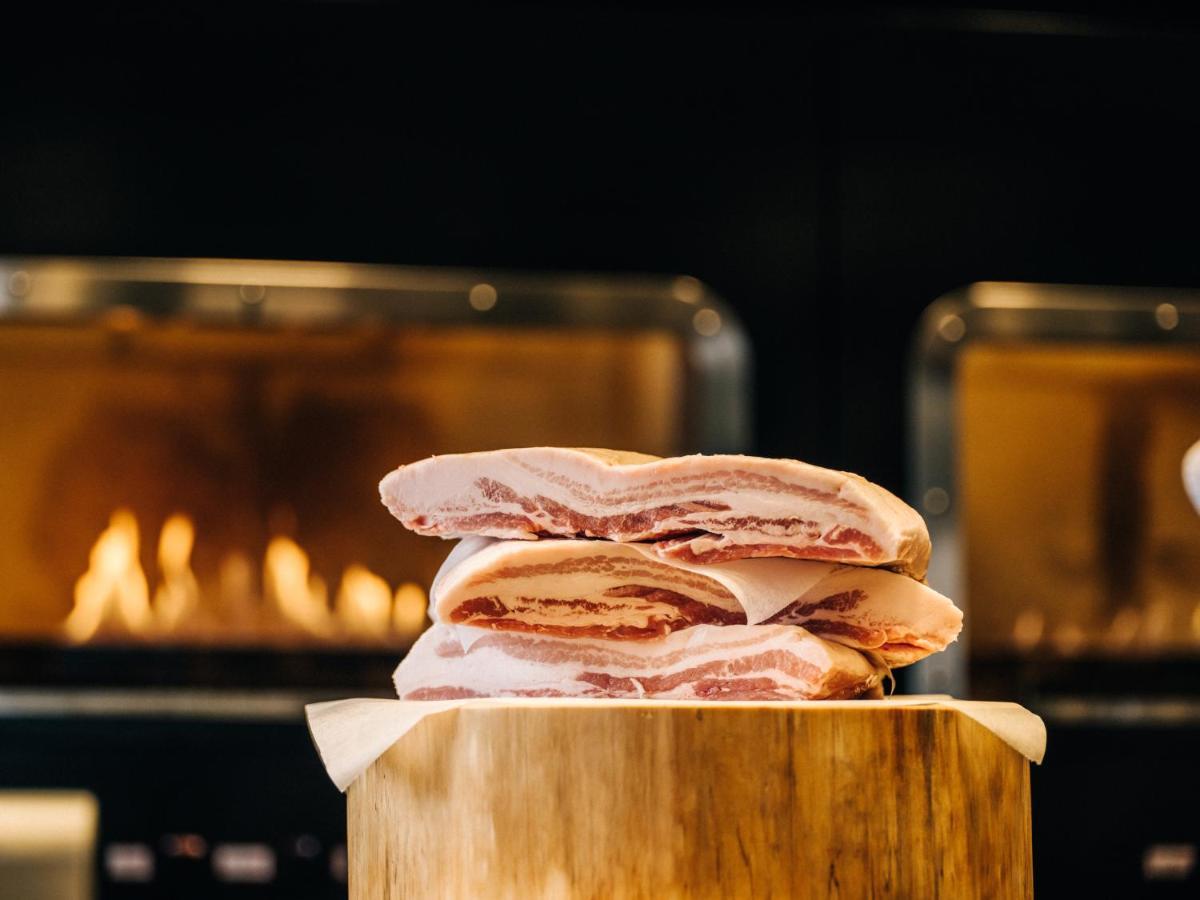 Hyatt Centric Канадзава Екстер'єр фото Pork prepared for roasting