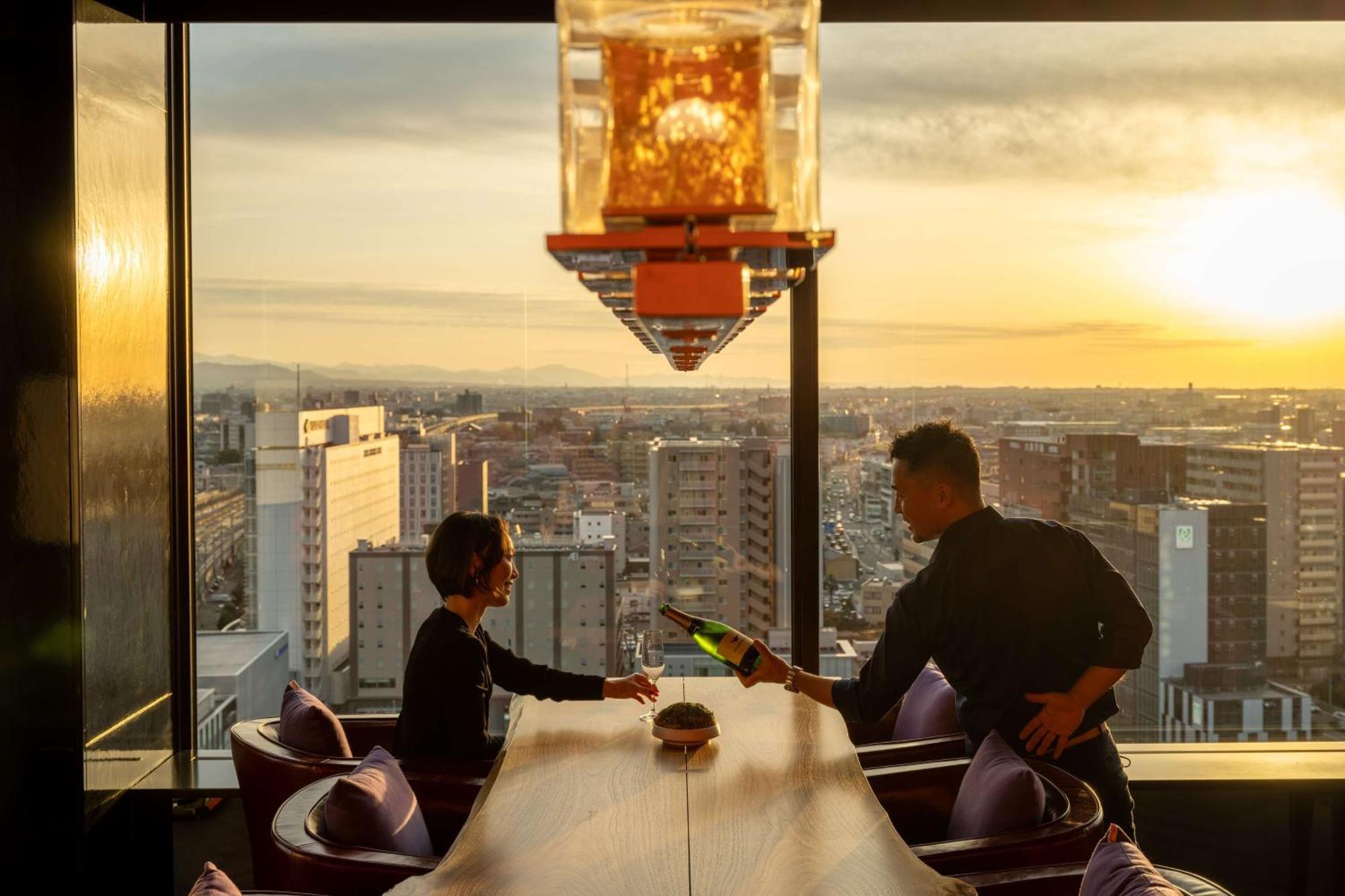 Hyatt Centric Канадзава Екстер'єр фото The 360° Sky Lounge