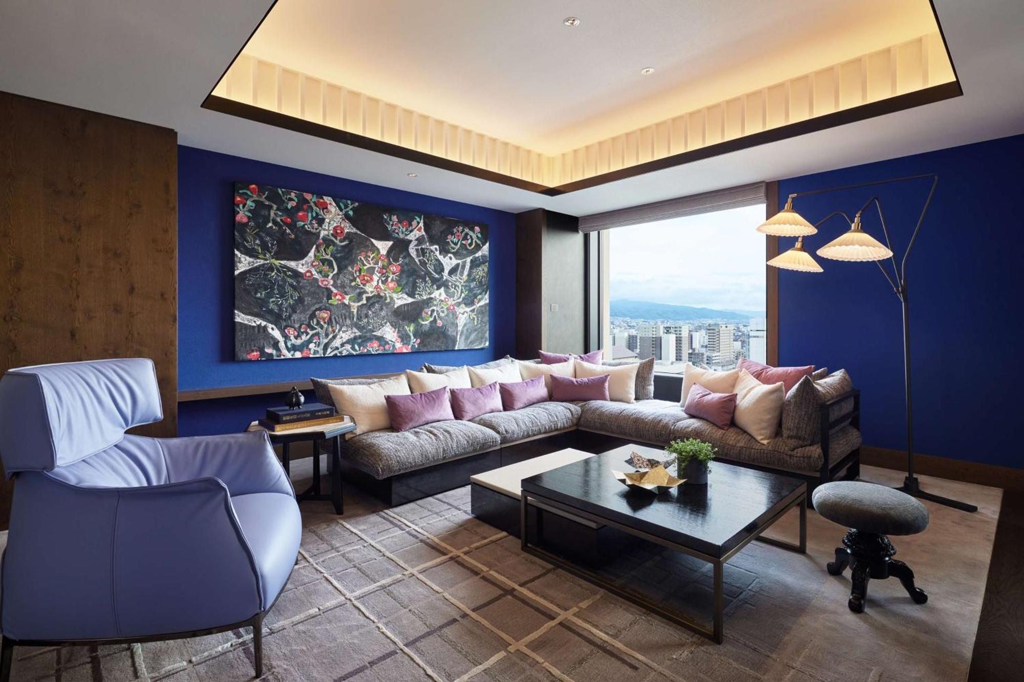 Hyatt Centric Канадзава Екстер'єр фото A living room at the Ritz-Carlton, Osaka